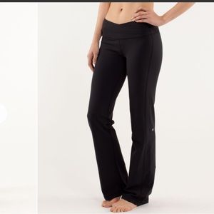 Best 25+ Deals for Lululemon Flare Yoga Pants | Poshmark
